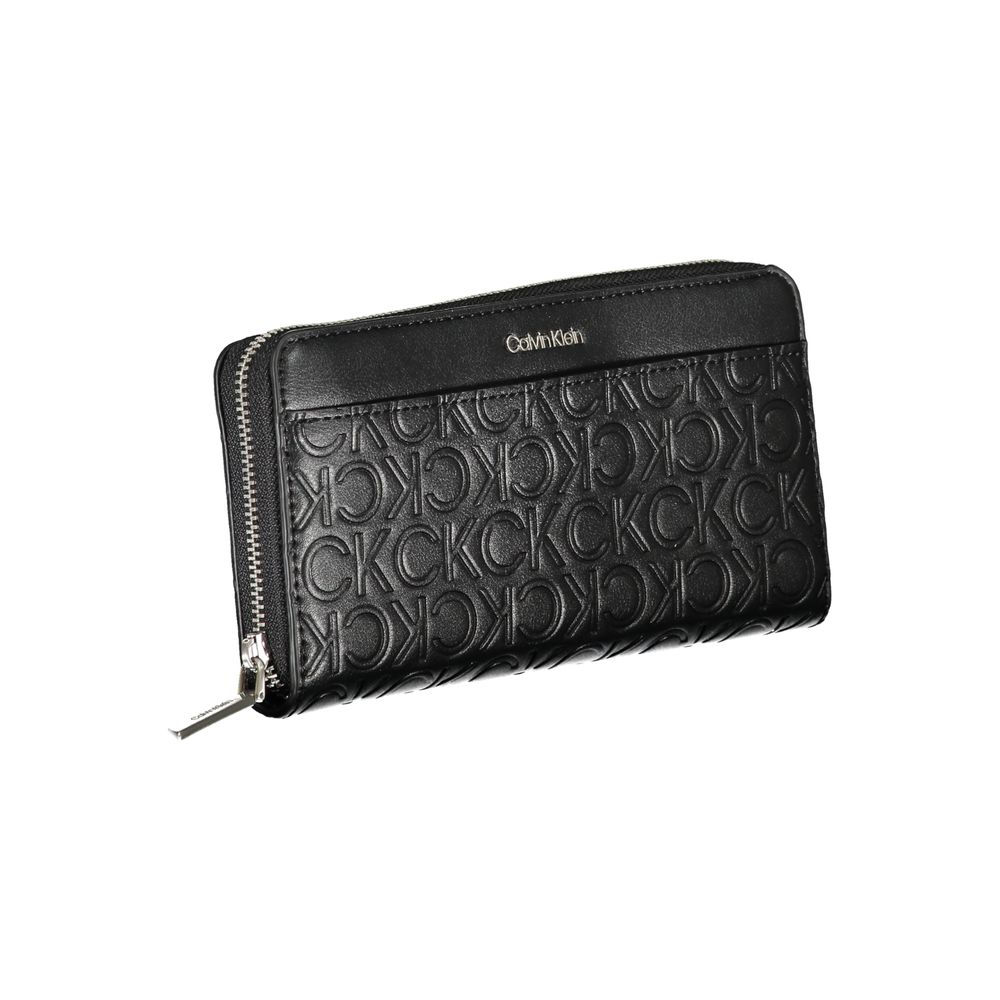 Calvin Klein Elegant Five-Compartment Designer Wallet