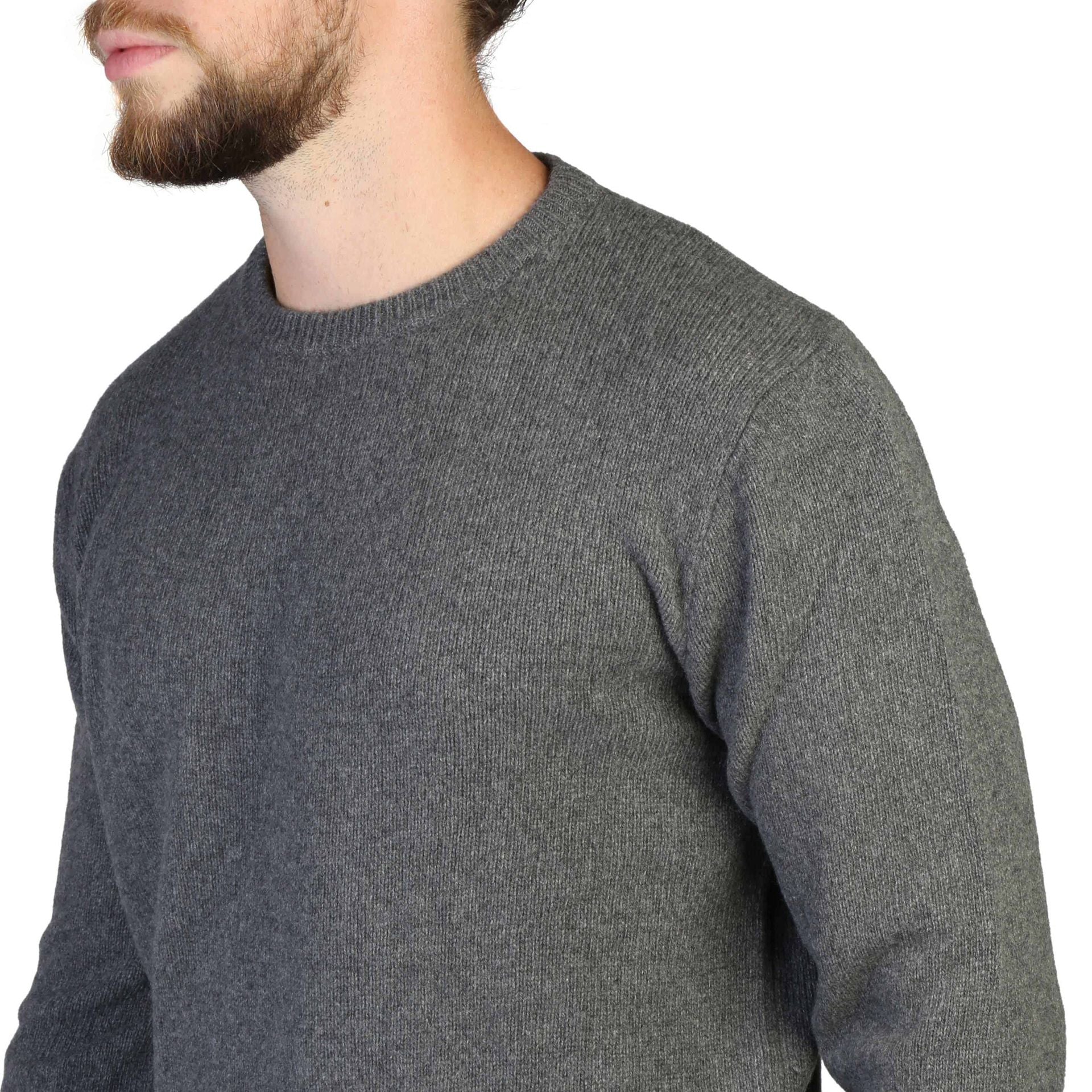 100% Cashmere Sweaters